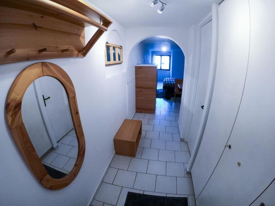 Private Apartment With Parking Spot In The Center Флимс Екстериор снимка